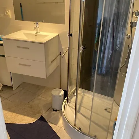 Maison Au Coeur De La Ville. Appartement *